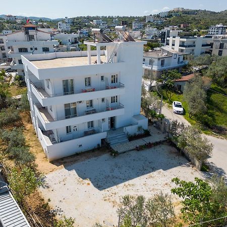 Near The Sea Apartments Nano Ksamil Ngoại thất bức ảnh