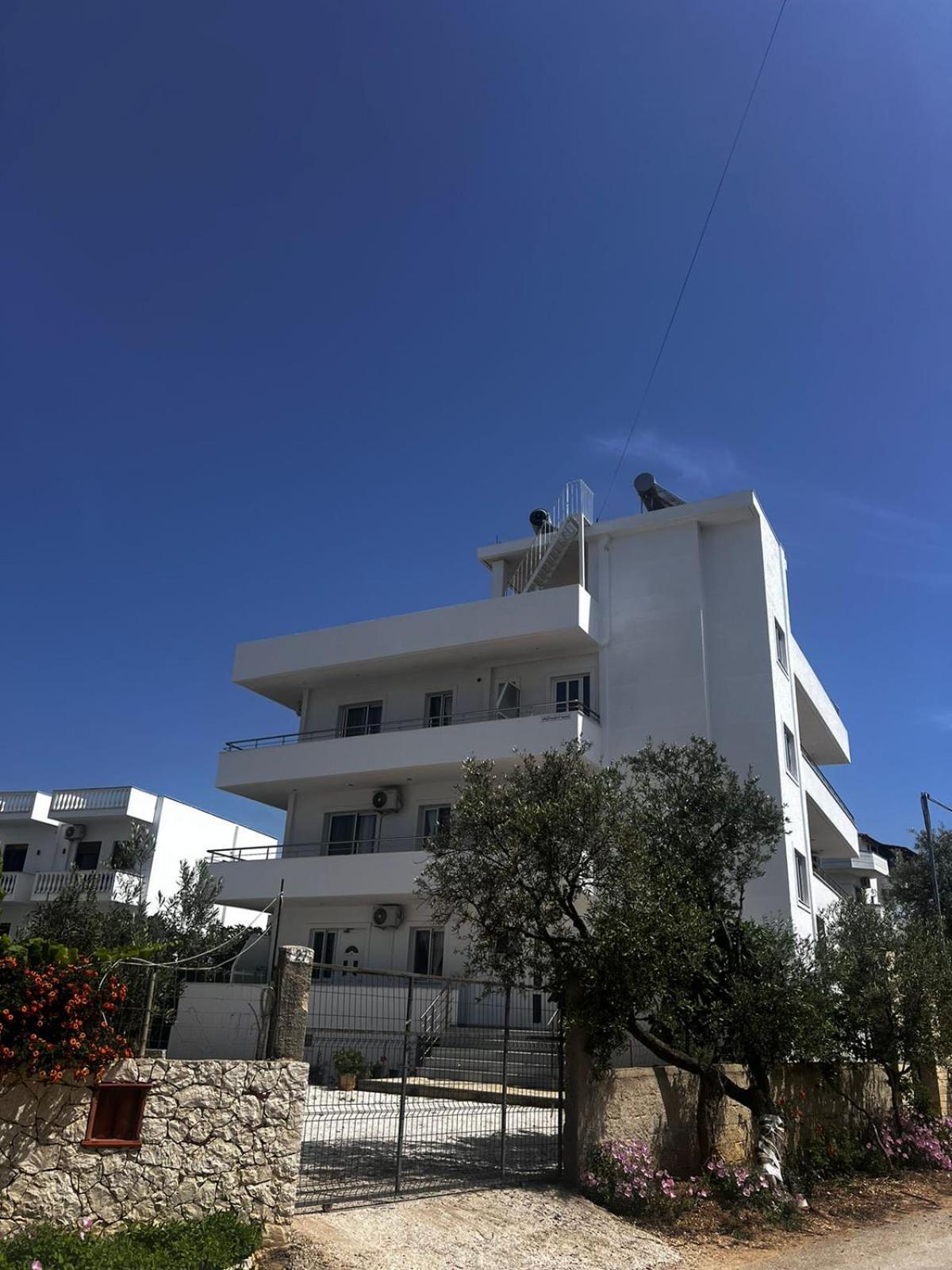 Near The Sea Apartments Nano Ksamil Ngoại thất bức ảnh