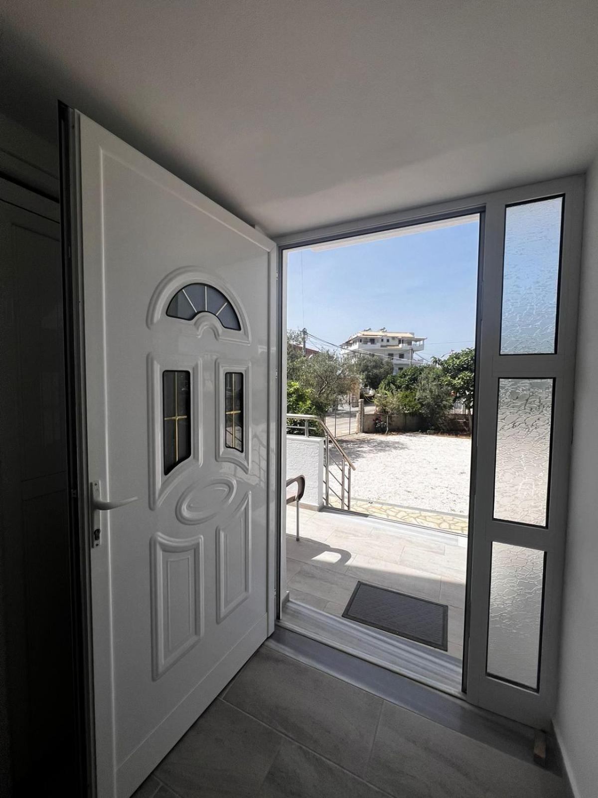 Near The Sea Apartments Nano Ksamil Ngoại thất bức ảnh