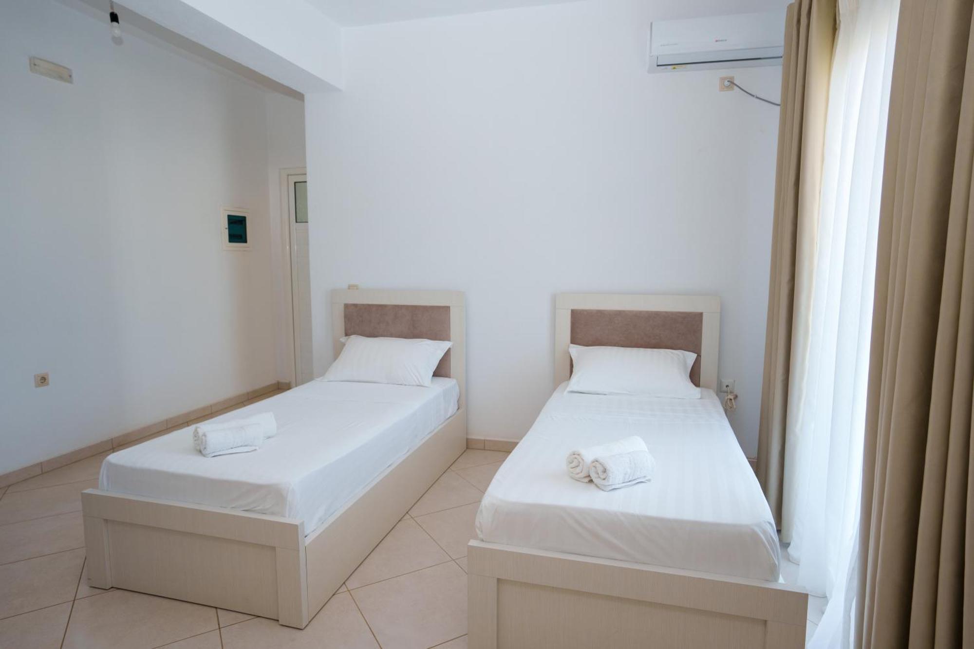 Near The Sea Apartments Nano Ksamil Ngoại thất bức ảnh